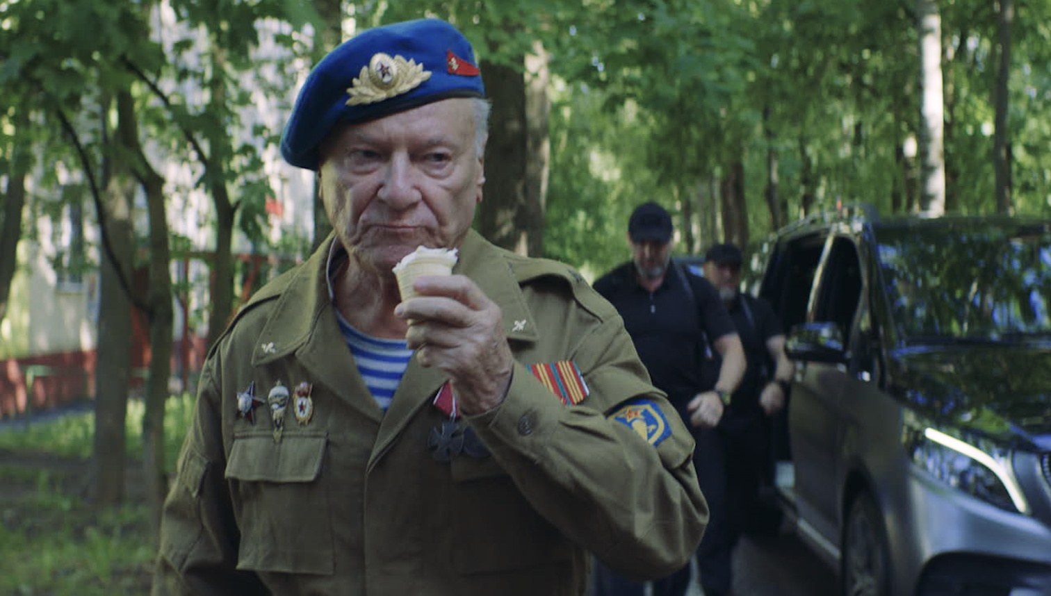 За дело вновь берутся десантники: вышел трейлер комедии «За Палыча! 2»